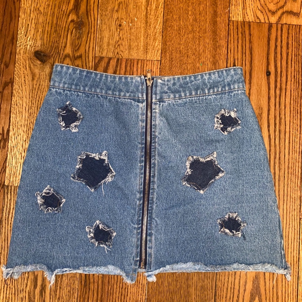 Gene skirt with stars